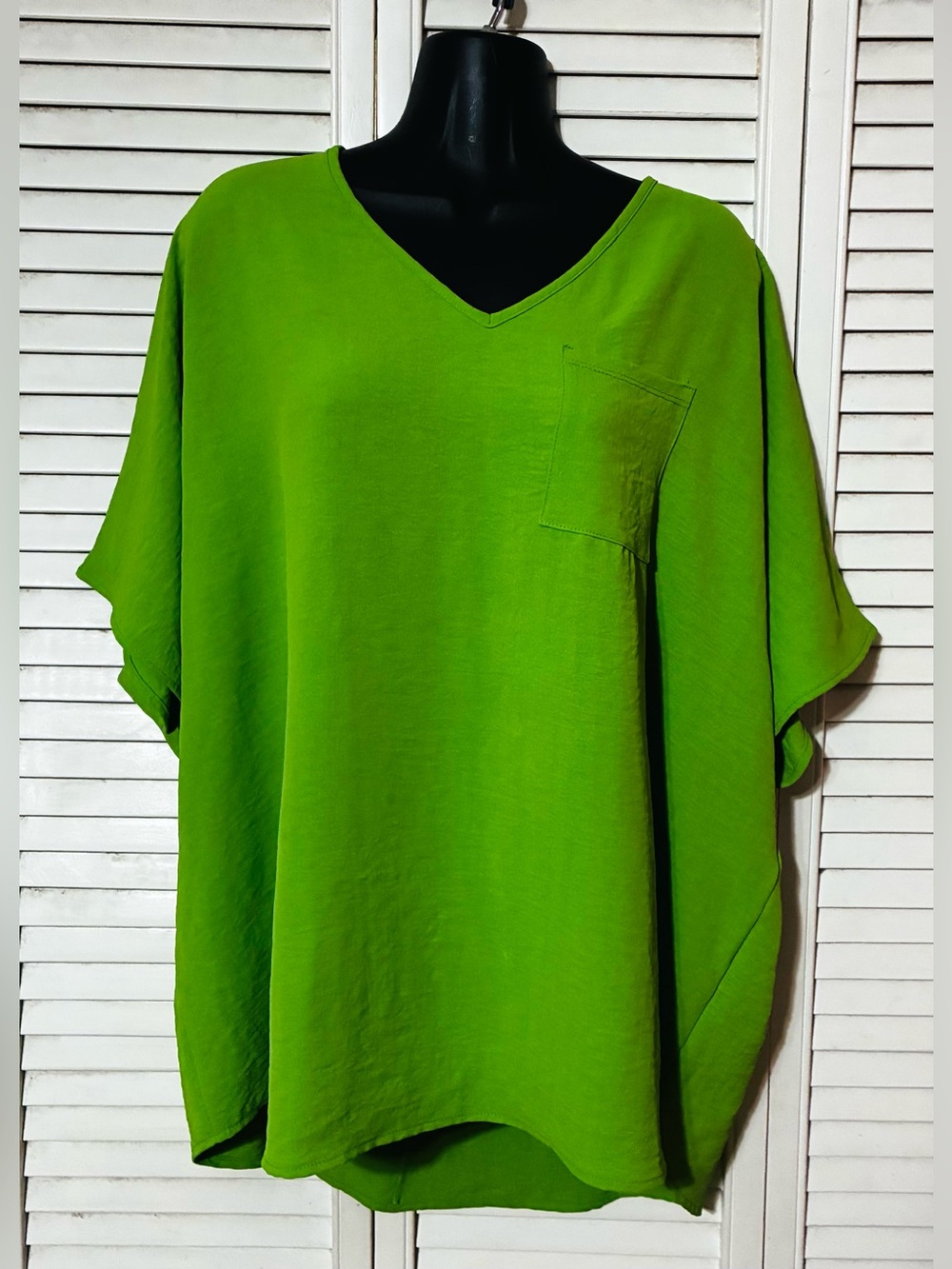 JODIFL V-Neck Lime Green Short Sleeve Pocket Blouse